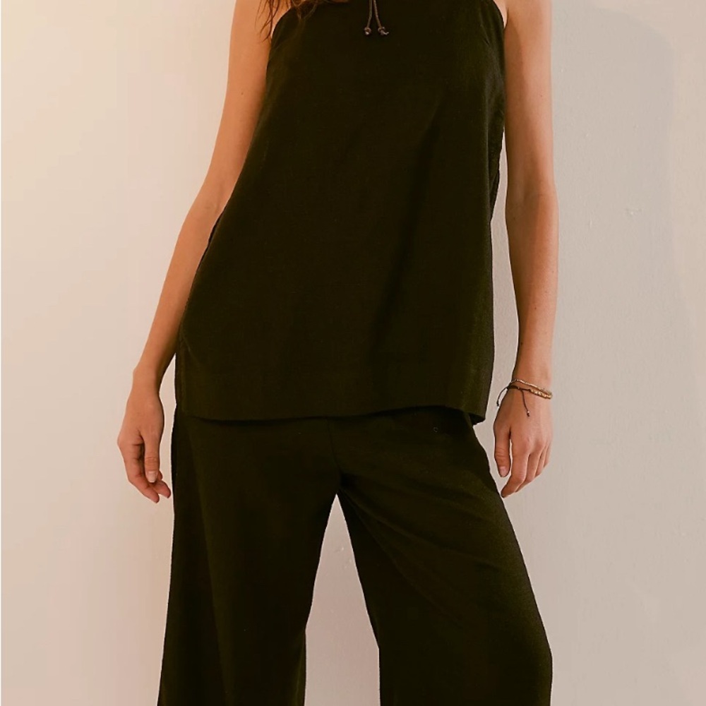 FREE PEOPLE Sightseer Linen Set
